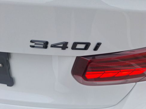 Used 2017 BMW 340i Sedan image 12