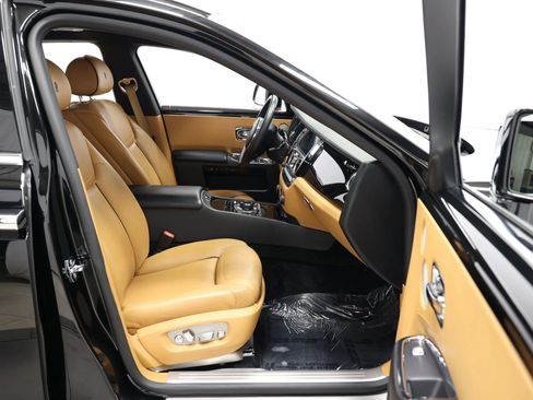 Used 2017 Rolls-Royce Ghost Series II Sedan 4D image 87