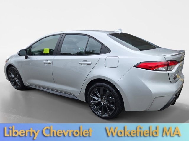 Used 2025 Toyota Corolla SE FWD image 3