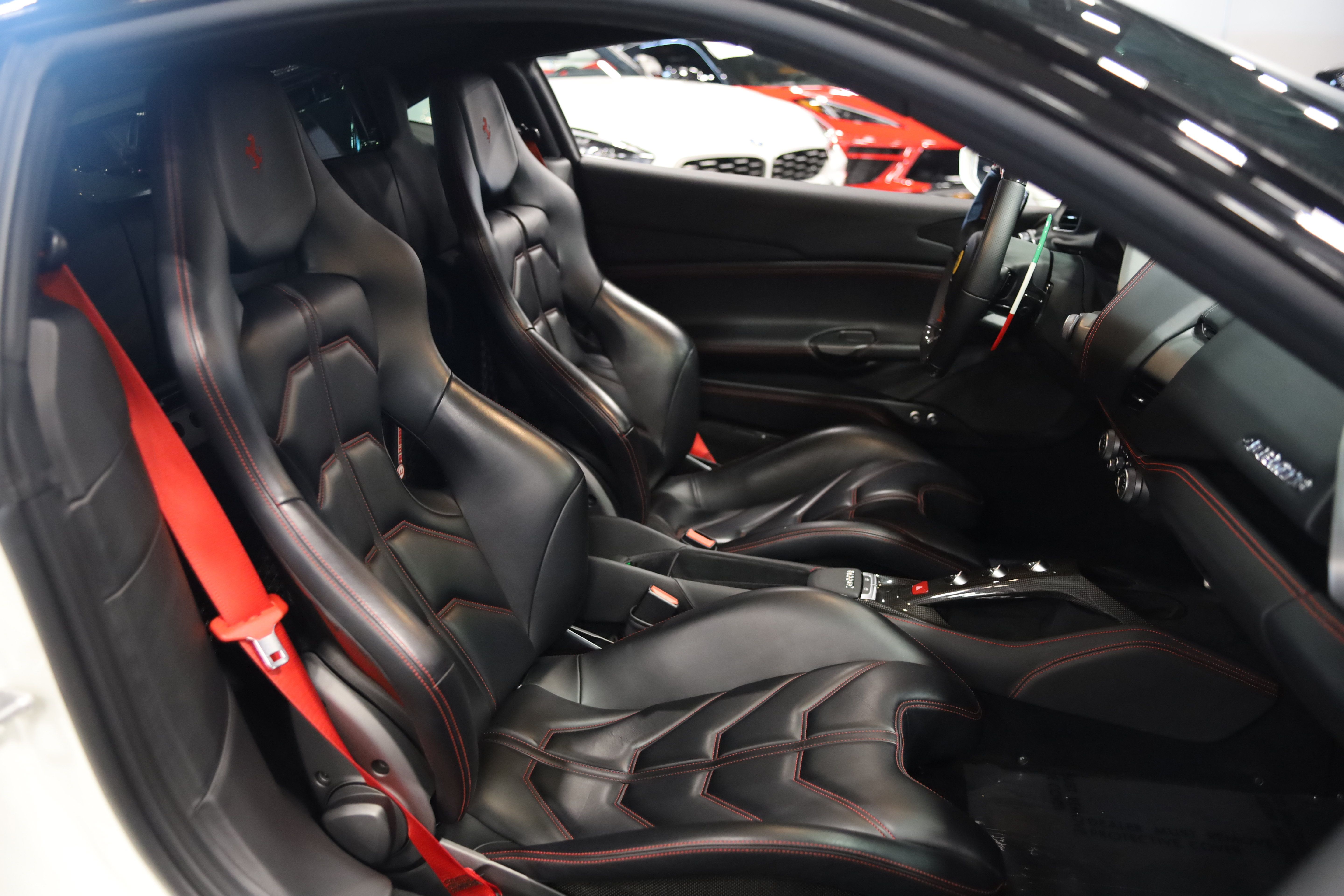Used 2016 Ferrari 488 GTB RWD image 37