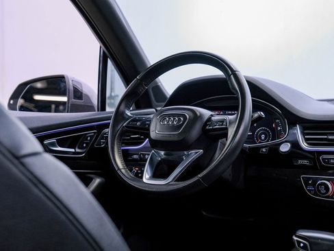 Used 2018 Audi Q7 3.0T Prestige w/ Prestige Package image 23