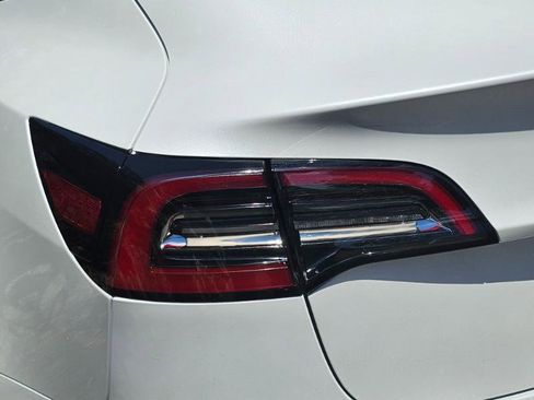 Used 2023 Tesla Model 3 Standard Range RWD image 28