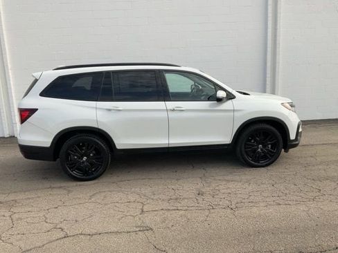 Used 2022 Honda Pilot Black Edition image 3