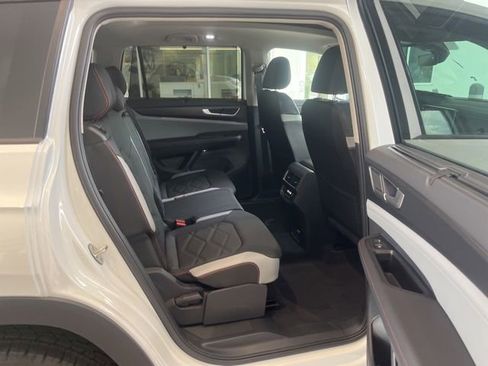 New 2026 Volkswagen Atlas Peak Edition image 27