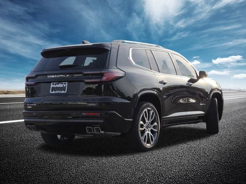 New 2026 GMC Acadia Denali Ultimate w/ LPO, Floor Liner Package image 22