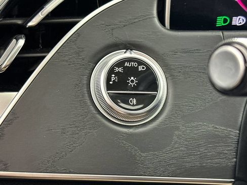 Certified 2024 Mercedes-Benz E 350 4MATIC Sedan image 35