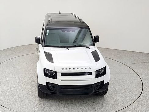 New 2026 Land Rover Defender 130 X-Dynamic SE AWD/4WD image 14