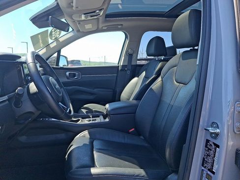 Certified 2023 Kia Sorento X-Line EX AWD/4WD image 14