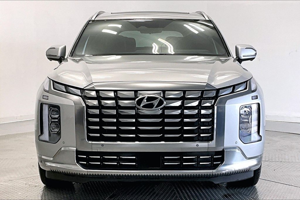 Used 2024 Hyundai Palisade Calligraphy AWD/4WD image 3