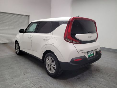 Used 2022 Kia Soul LX FWD image 5