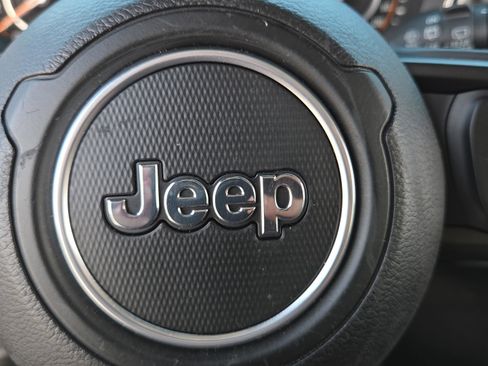 Used 2020 Jeep Wrangler Unlimited Sport S AWD/4WD image 34