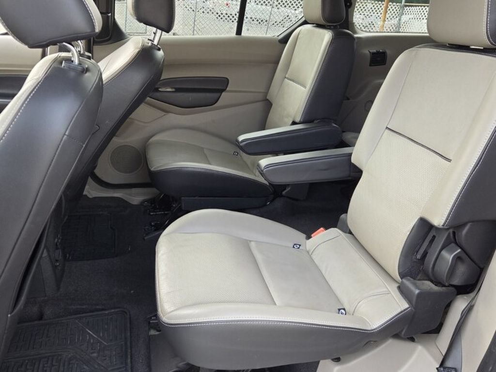 Used 2016 Ford Transit Connect Titanium FWD image 8