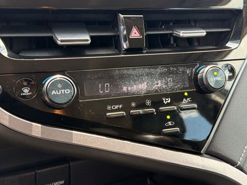 Used 2024 Toyota Camry SE FWD image 25