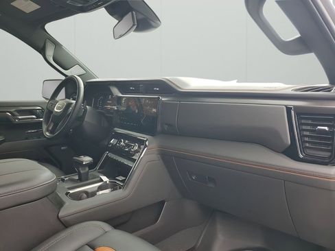 Used 2024 GMC Sierra 1500 AT4 w/ AT4 Premium Package image 13