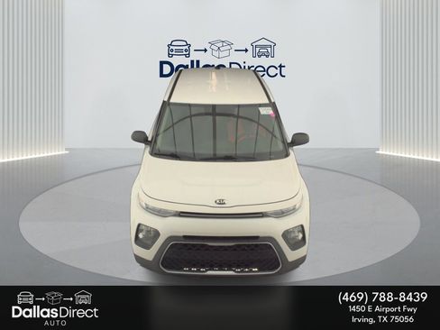 Used 2020 Kia Soul LX image 3