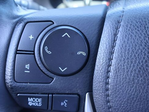 Certified 2018 Toyota RAV4 XLE AWD/4WD image 19