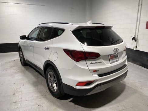 Used 2017 Hyundai Santa Fe Sport image 4