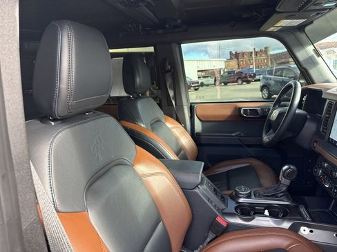 Used 2024 Ford Bronco Outer Banks image 10