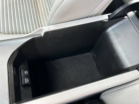 Used 2024 Toyota Camry SE FWD image 32