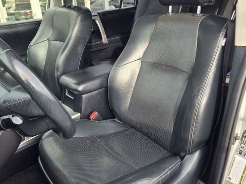 Used 2018 Toyota 4Runner Limited image 9