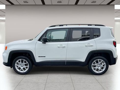 Used 2023 Jeep Renegade Latitude w/ Sun/Sound Group AWD/4WD image 7