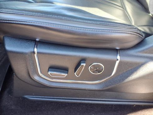 Used 2016 Ford F150 Platinum w/ Equipment Group 701A Luxury image 14