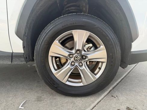 Used 2025 Toyota RAV4 XLE image 29