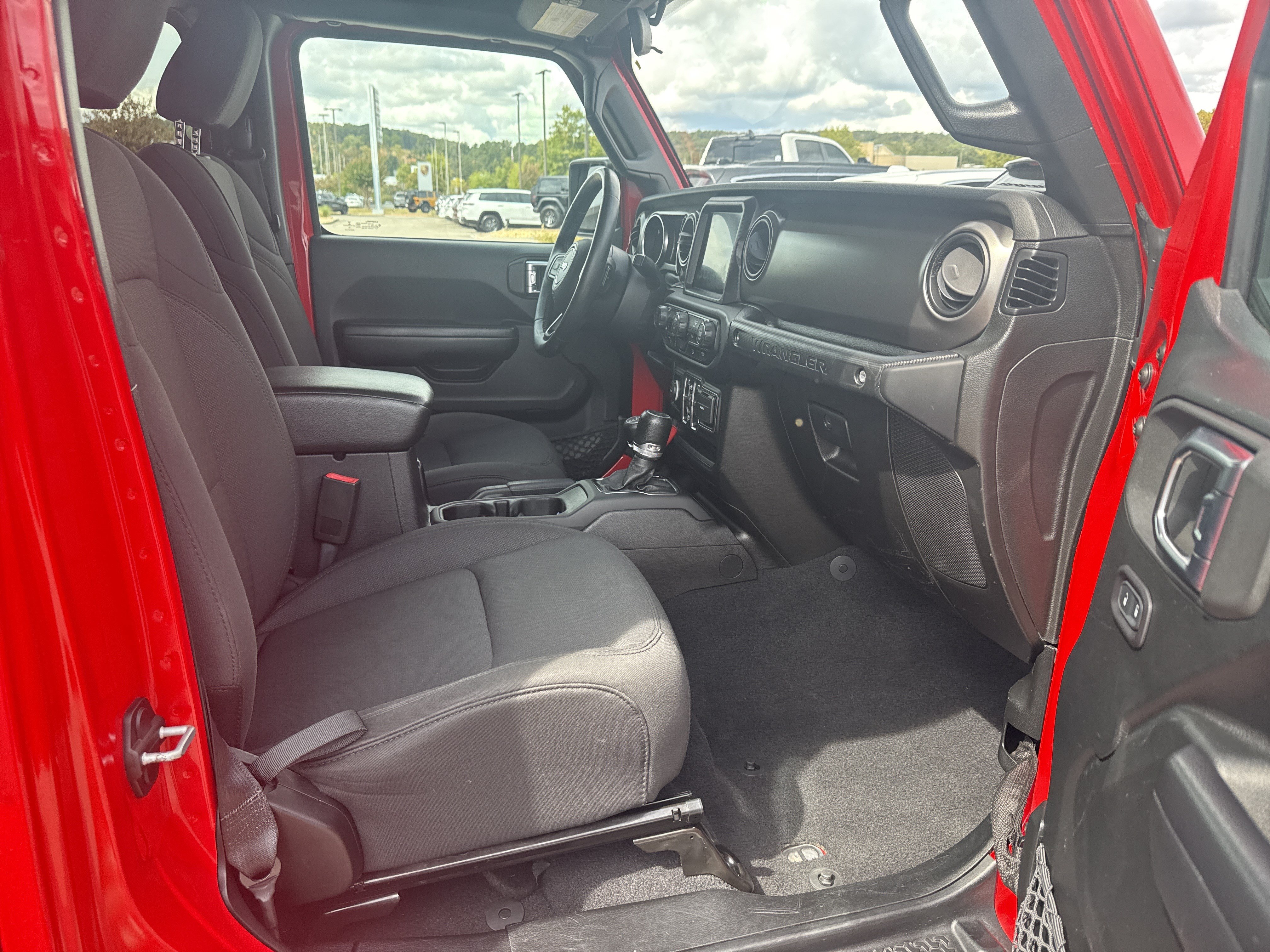 Used 2019 Jeep Wrangler Unlimited Sport S AWD/4WD image 13