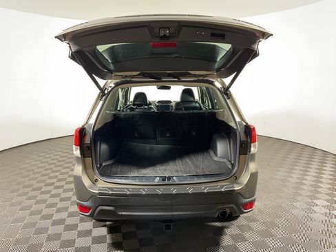 Used 2020 Subaru Forester Limited image 13