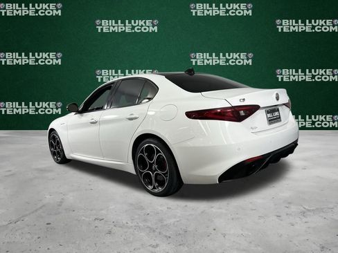 Used 2022 Alfa Romeo Giulia Veloce image 8