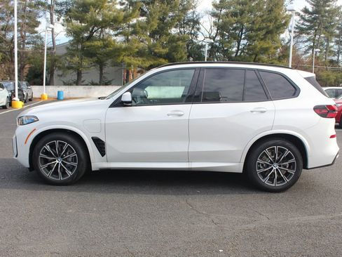 New 2026 BMW X5 xDrive50e w/ M Sport Package AWD/4WD image 4