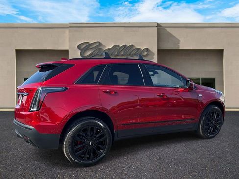 New 2026 Cadillac XT5 Sportv w/ LPO, Onyx Lite Package AWD/4WD image 3
