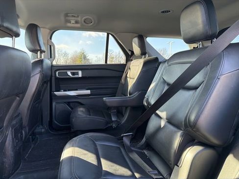 Certified 2023 Ford Explorer XLT w/ Equipment Group 202A image 17