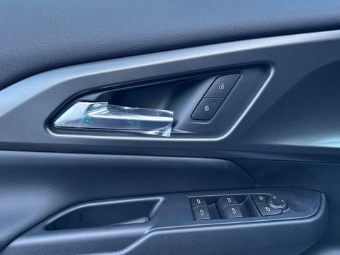 New 2026 Chevrolet Equinox EV LT FWD image 11