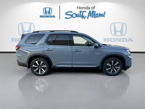 New 2025 Honda Pilot Elite image 8