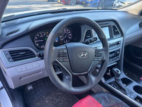 Used 2017 Hyundai Sonata SE image 9
