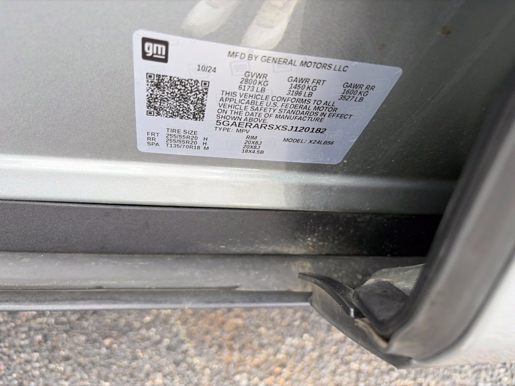 Used 2025 Buick Enclave Preferred FWD image 43