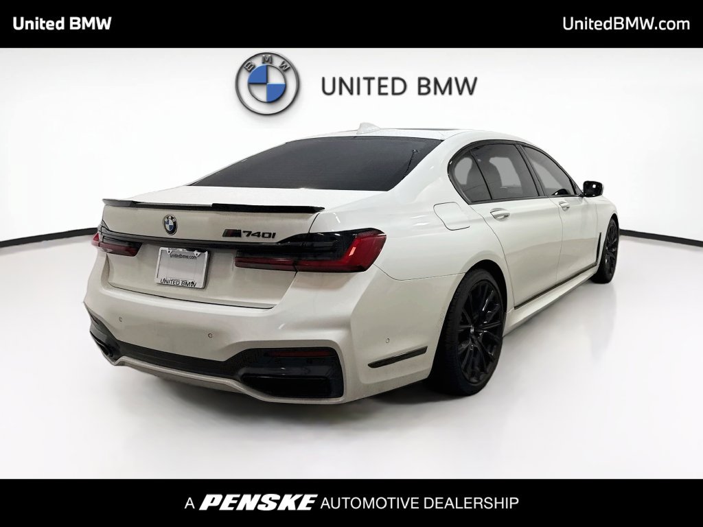 Used 2020 BMW 740i w/ M Sport Package RWD image 5