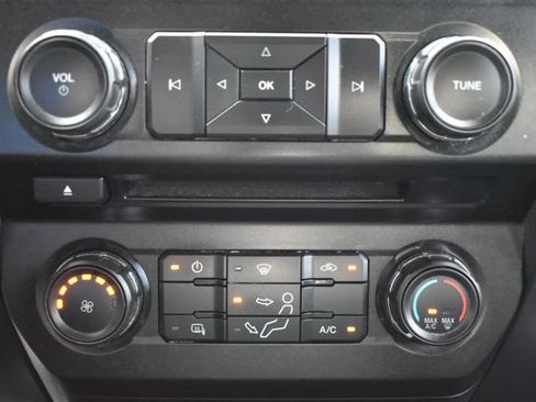 Used 2018 Ford F250 XLT AWD/4WD image 27
