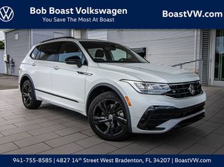 Certified 2023 Volkswagen Tiguan SE R-Line FWD video 1