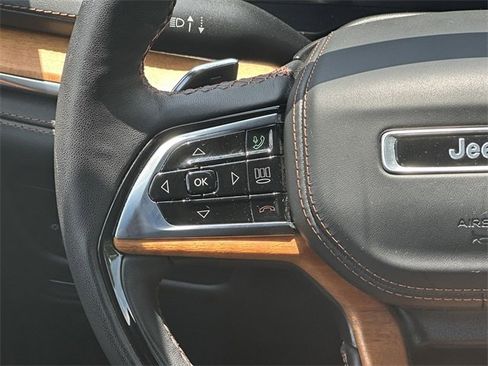 Used 2024 Jeep Grand Cherokee L Summit image 25