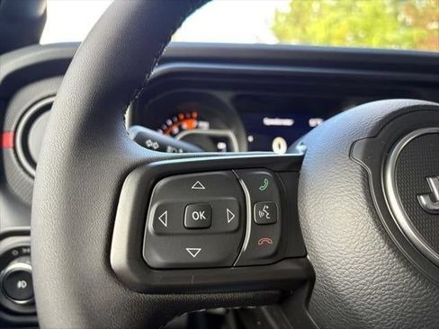 New 2026 Jeep Wrangler Unlimited Rubicon w/ Technology Group AWD/4WD image 15