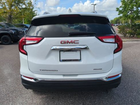 Used 2023 GMC Terrain SLT AWD/4WD image 5