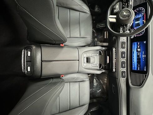 Used 2025 Mercedes-Benz GLS 450 4MATIC image 26