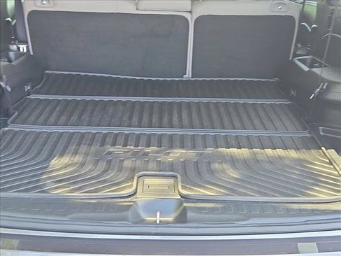 Used 2019 Honda Pilot Touring image 6