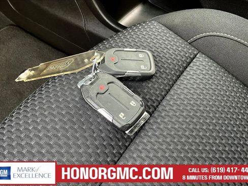 Used 2023 GMC Acadia SLE w/ Elevation Edition image 33