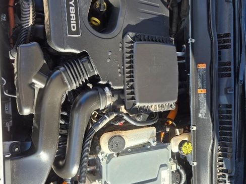 Used 2019 Ford Fusion Titanium FWD image 12