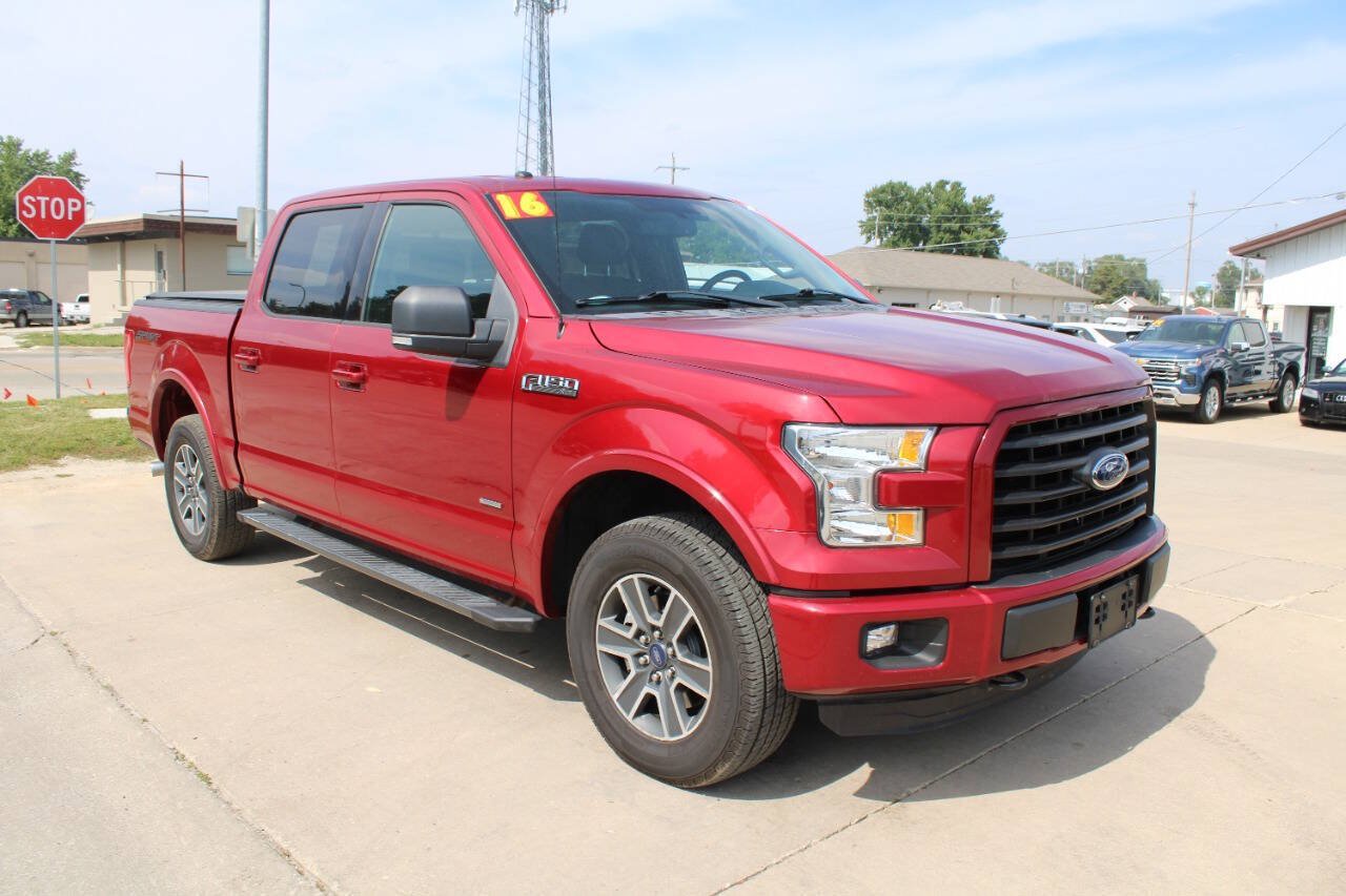 Used 2016 Ford F150 XLT w/ Equipment Group 302A Luxury AWD/4WD image 2
