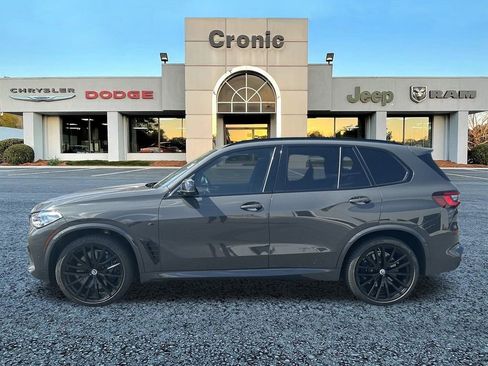 Used 2022 BMW X5 M50i w/ Executive Package image 6