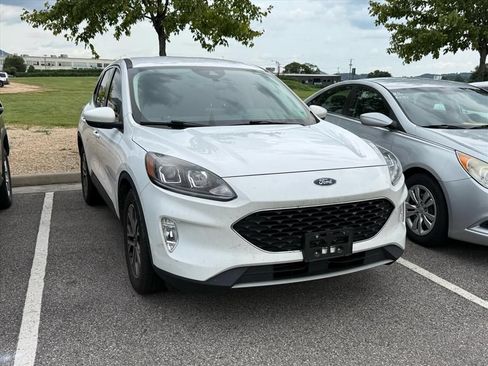 Used 2022 Ford Escape SEL FWD image 3